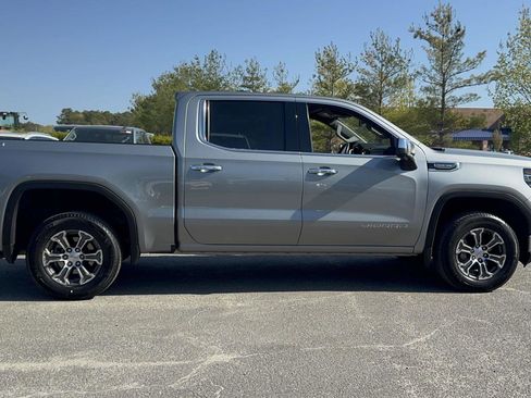 Used 2025 GMC Sierra 1500 SLT AWD/4WD image 3