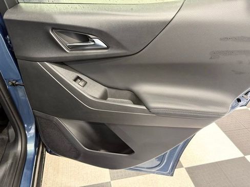 New 2026 Chevrolet Equinox LT w/ Convenience Package II image 27