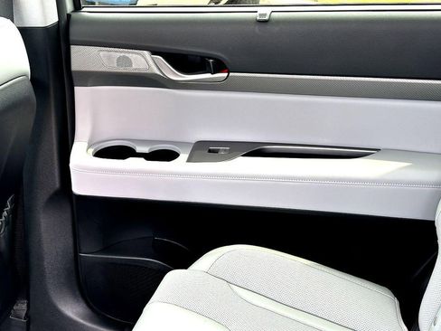 Used 2024 Hyundai Palisade SEL FWD image 23