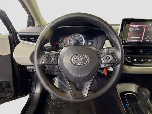 Used 2020 Toyota Corolla LE image 13