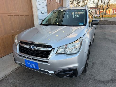 Used 2017 Subaru Forester 2.5i w/ Alloy Wheel Package image 7