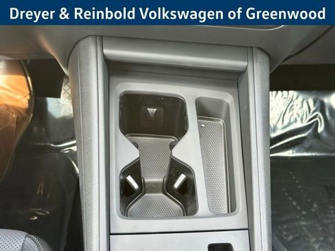 New 2026 Volkswagen Tiguan SE AWD/4WD image 18