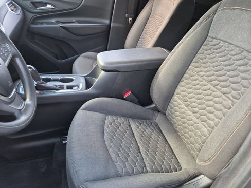 Used 2021 Chevrolet Equinox LT AWD/4WD image 15