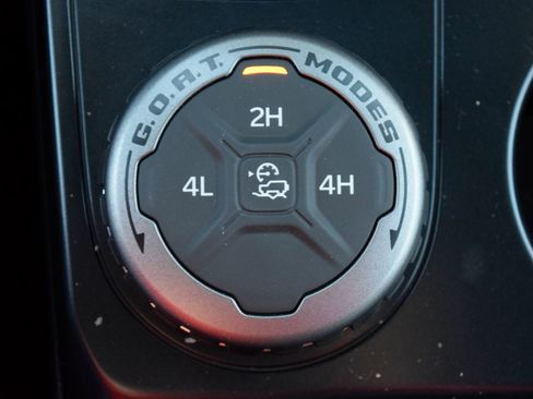 New 2026 Ford Bronco Outer Banks image 16