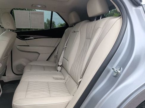 Used 2023 Buick Envision Avenir FWD image 17