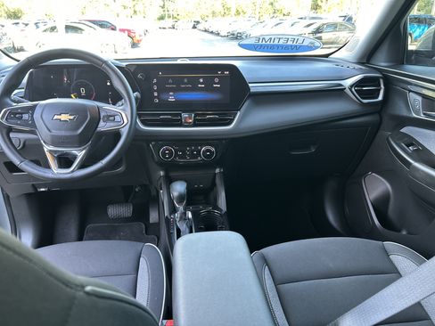 Used 2024 Chevrolet TrailBlazer LT w/ Convenience Package image 20