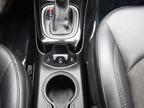 Used 2019 Jeep Compass Altitude image 24