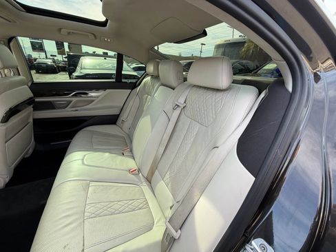 Used 2016 BMW 740i RWD image 25