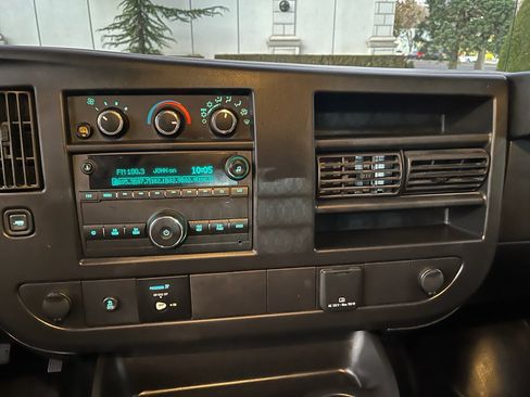 Used 2024 Chevrolet Express 2500 w/ Driver Convenience Package image 21