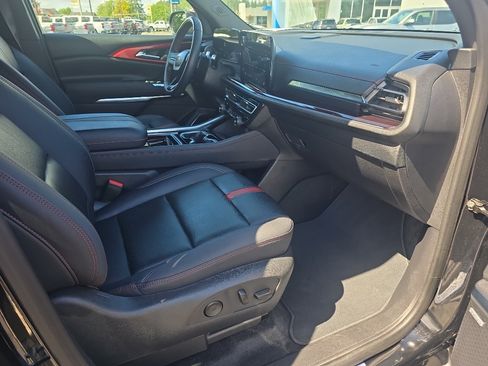 Certified 2024 Chevrolet Traverse RS AWD/4WD image 18
