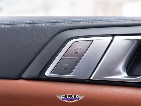 Used 2020 BMW X7 M50i image 48