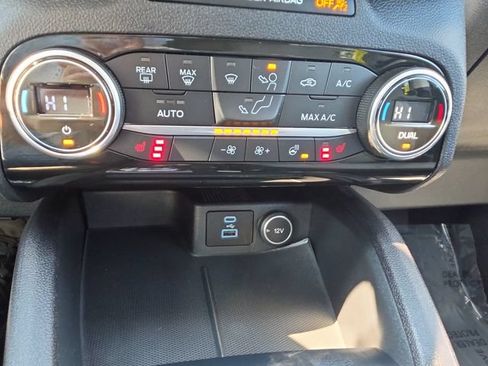 Used 2021 Ford Escape SE w/ SE Sport Appearance Package AWD/4WD image 21