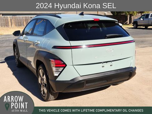 Used 2024 Hyundai Kona SEL image 9