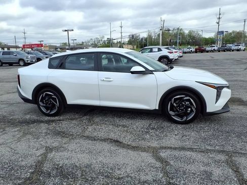 Used 2025 Kia K4 EX FWD image 11
