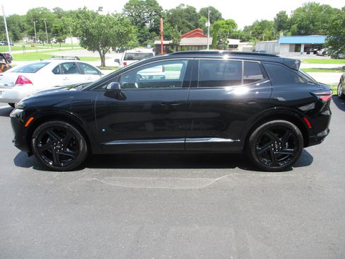 Used 2024 Chevrolet Equinox EV RS image 6