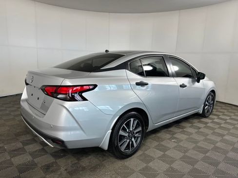 Used 2024 Nissan Versa S w/ S Plus Package image 3