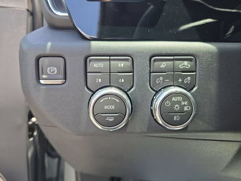 New 2026 GMC Sierra 2500 SLT w/ SLT Premium Package AWD/4WD image 23