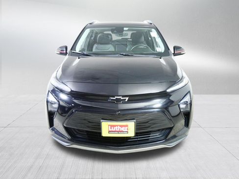 Used 2023 Chevrolet Bolt EUV Premier w/ Sun & Sound Package FWD image 2