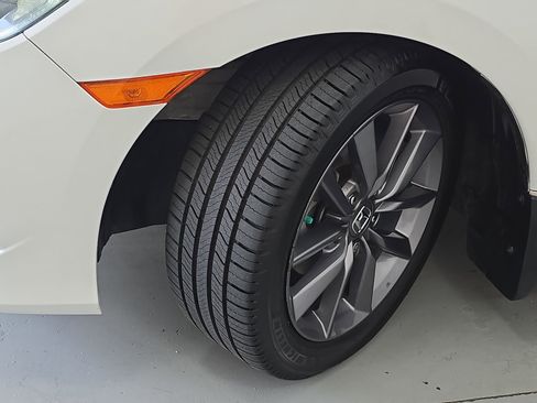 Used 2021 Honda Civic EX image 32