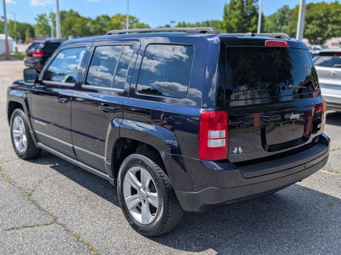 Used 2011 Jeep Patriot Latitude FWD image 4