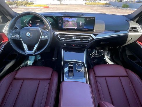 Used 2023 BMW 330i Sedan w/ Convenience Package RWD image 15