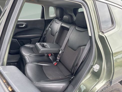 Used 2020 Jeep Compass Latitude FWD image 23