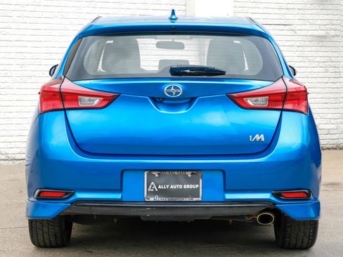 Used 2016 Scion iM Hatchback 4D image 8