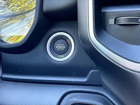 New 2026 RAM 1500 4x4 Crew Cab image 19