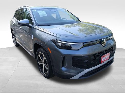 New 2026 Volkswagen Tiguan SE image 7