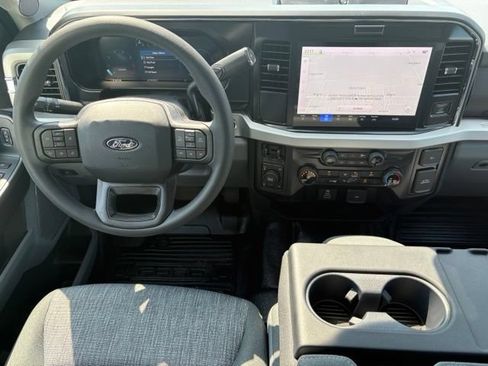 New 2027 Ford F250 XLT w/ XLT Premium Package AWD/4WD image 3