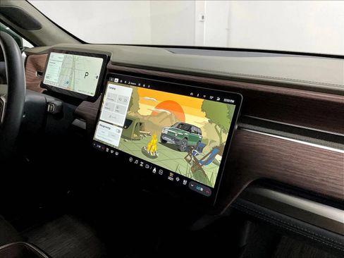 Used 2024 Rivian R1S Adventure Dual AWD/4WD image 43