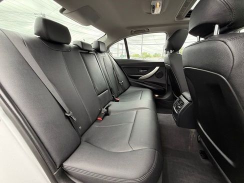 Used 2014 BMW 320i xDrive Sedan image 28