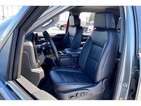 Used 2025 Chevrolet Silverado 3500 LTZ AWD/4WD image 26
