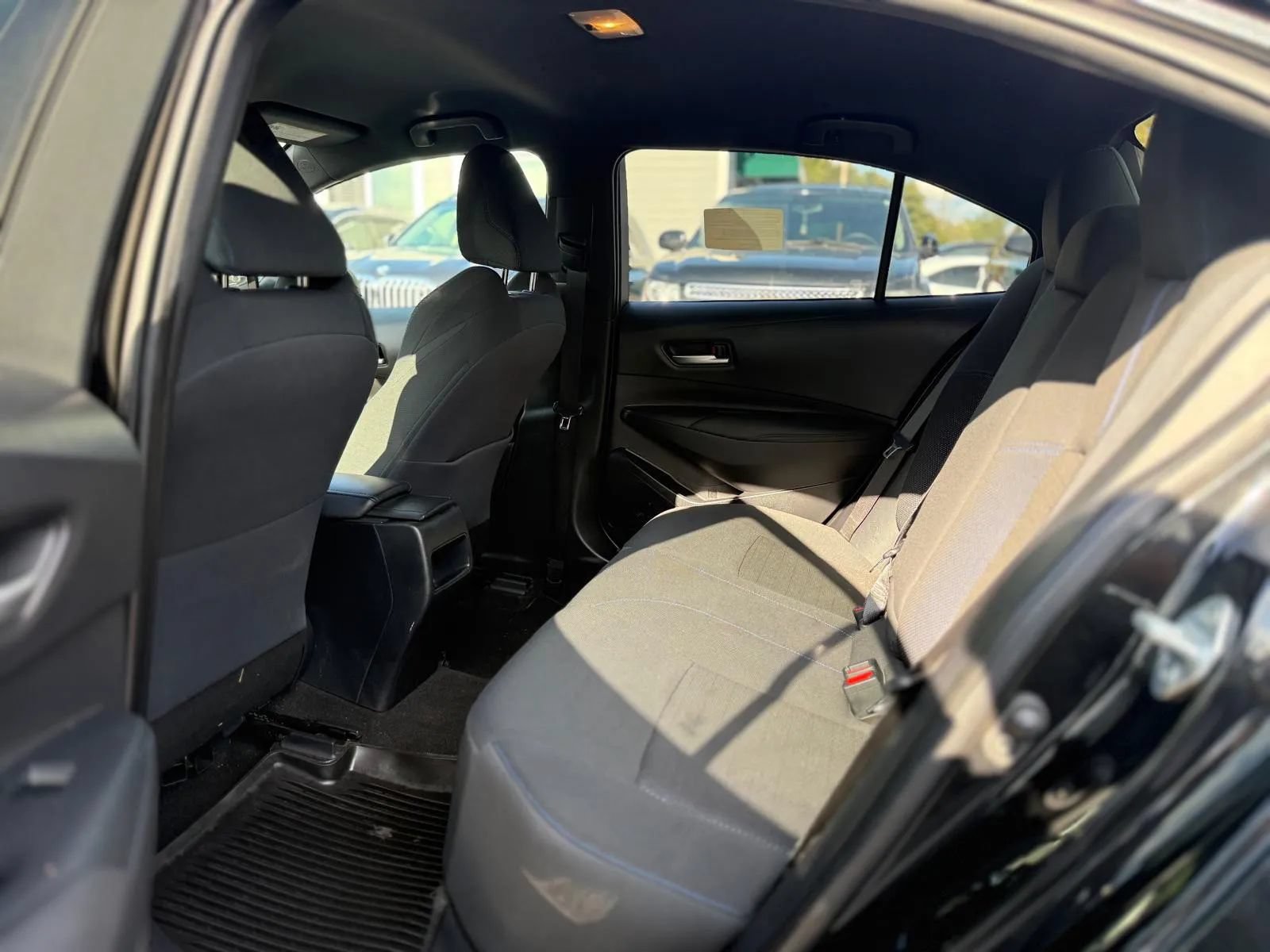 Used 2020 Toyota Corolla SE FWD image 13