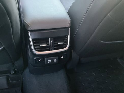 Used 2022 Subaru Outback Limited image 29