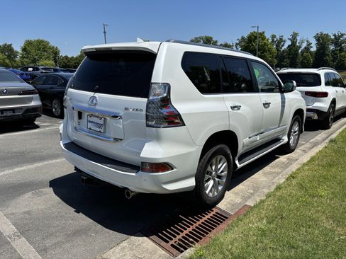 Used 2018 Lexus GX 460 Premium w/ Premium Package AWD/4WD image 23