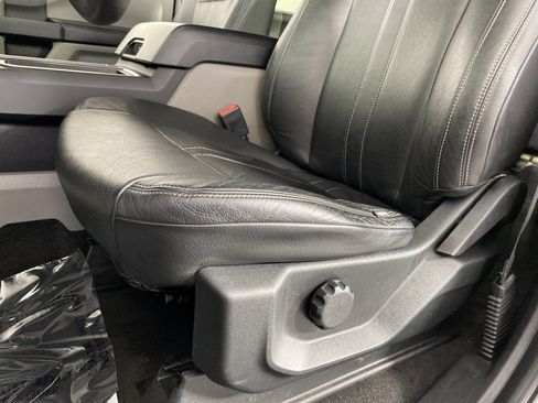 Used 2019 Ford F150 XL w/ Equipment Group 101A Mid AWD/4WD image 16