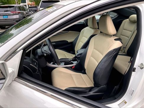Used 2017 Honda Accord EX-L image 9