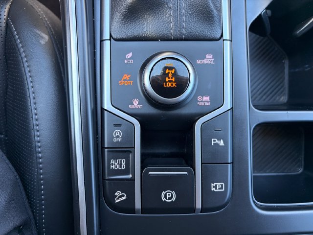 Certified 2025 Kia Sorento S AWD/4WD image 39