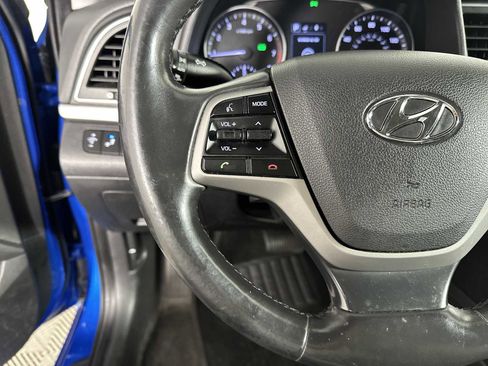 Used 2017 Hyundai Elantra Limited image 21