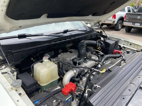 Used 2018 Nissan Titan PRO-4X w/ Pro-4x Convenience Package AWD/4WD image 28