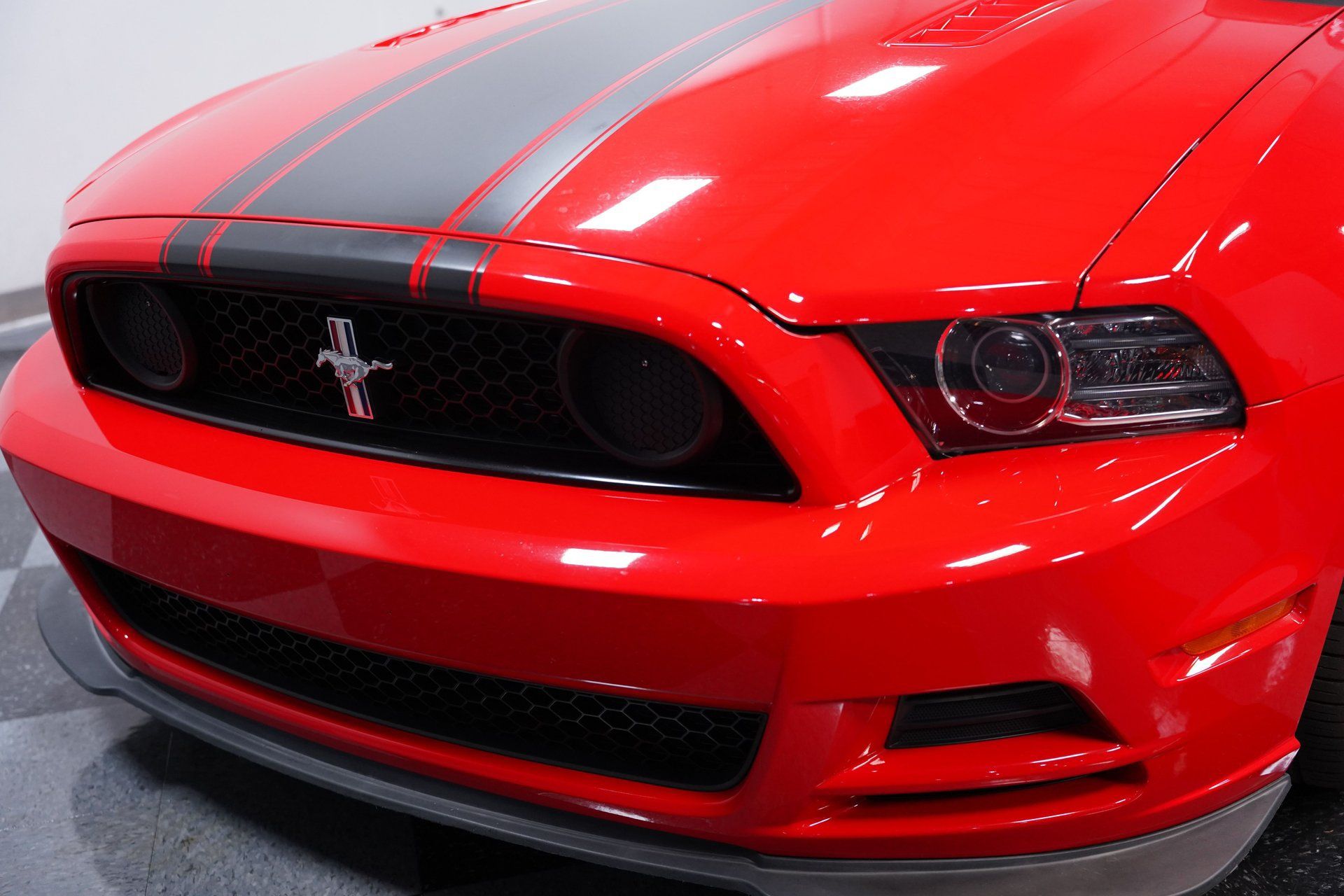 Used 2013 Ford Mustang Boss 302 w/ Boss 302 Accessory Pkg RWD image 17