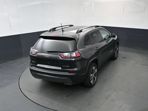 Used 2022 Jeep Cherokee Limited w/ Elite Package AWD/4WD image 32