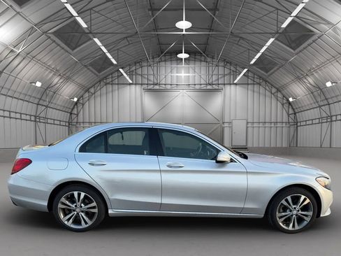 Used 2015 Mercedes-Benz C 300 4MATIC Sedan image 9