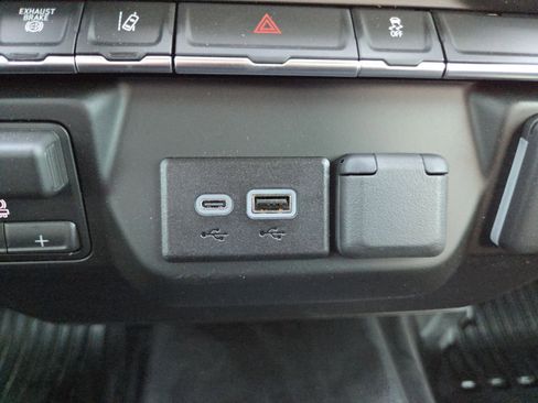 New 2026 GMC Sierra 3500 Pro w/ Convenience Package image 8