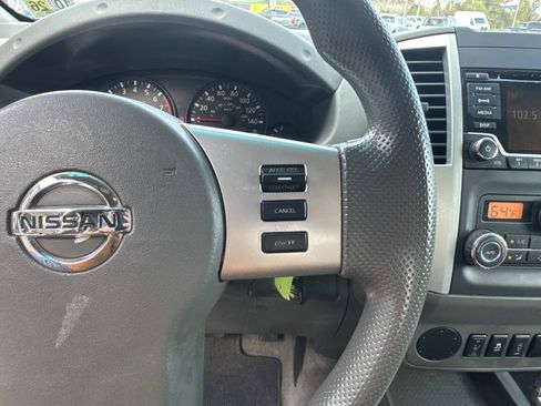 Used 2016 Nissan Frontier SV image 23