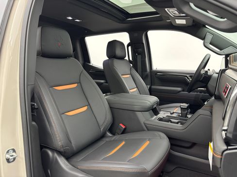New 2026 GMC Sierra 1500 AT4 w/ AT4 Premium Package AWD/4WD image 38