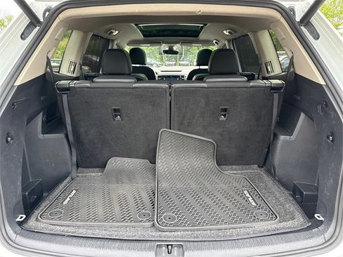 Used 2019 Volkswagen Atlas SEL Premium image 13