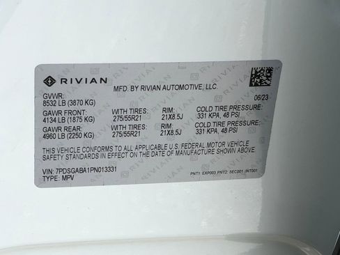 Used 2023 Rivian R1S Adventure AWD/4WD image 11