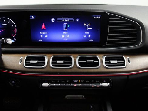 Certified 2024 Mercedes-Benz GLE 350 4MATIC w/ Winter Package image 15